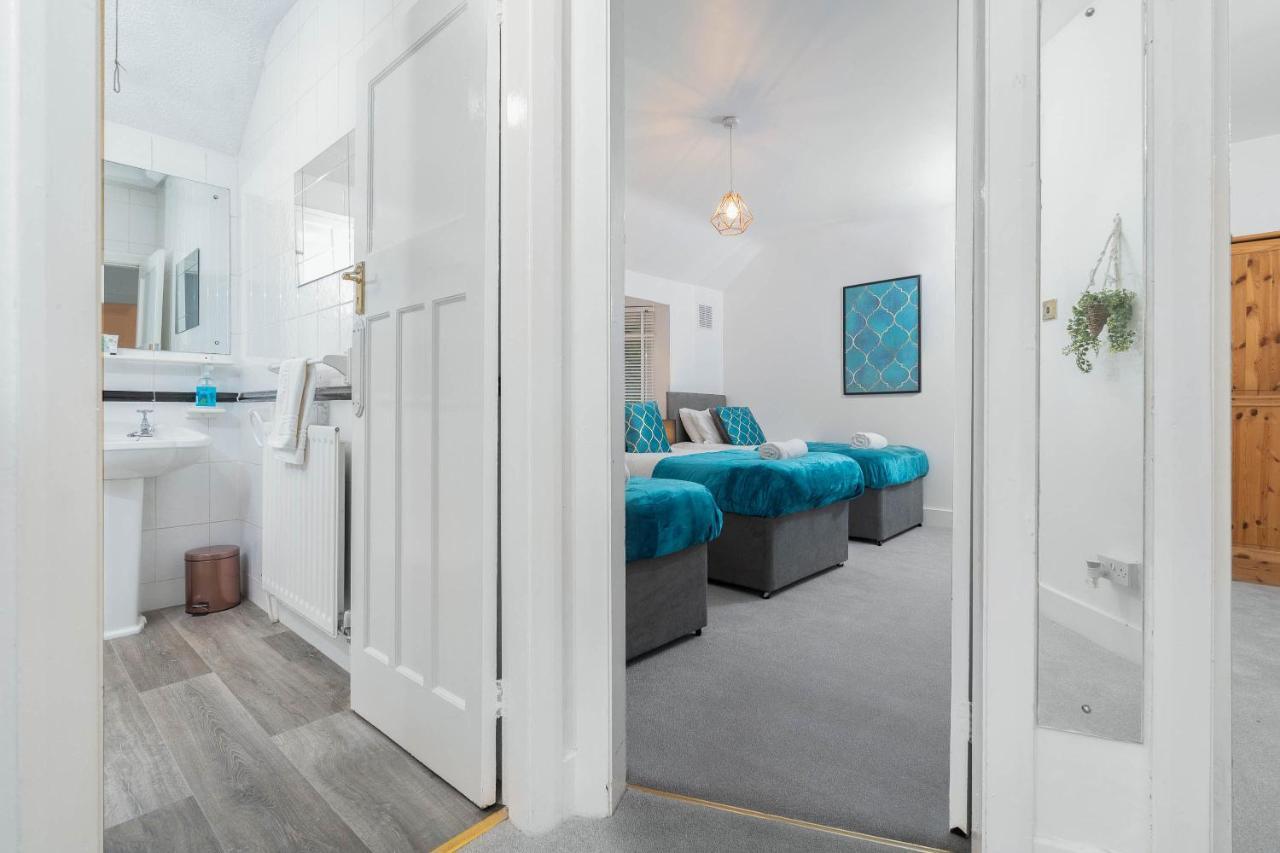 Large 4 Bedroom House - Top Rated - Off-Street Parking - Garden - Sleeps 9 - Contractors - Groups - Pool Table Northfield Екстериор снимка