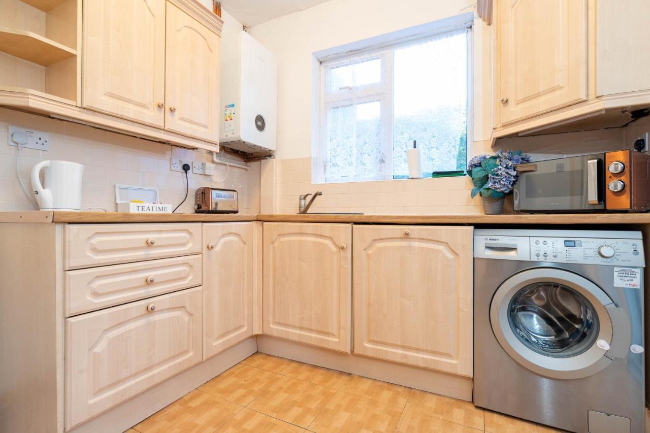 Large 4 Bedroom House - Top Rated - Off-Street Parking - Garden - Sleeps 9 - Contractors - Groups - Pool Table Northfield Екстериор снимка