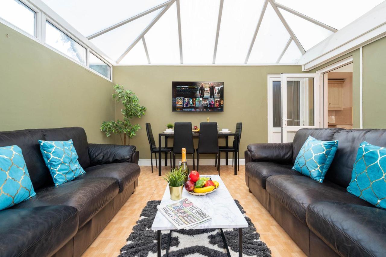 Large 4 Bedroom House - Top Rated - Off-Street Parking - Garden - Sleeps 9 - Contractors - Groups - Pool Table Northfield Екстериор снимка